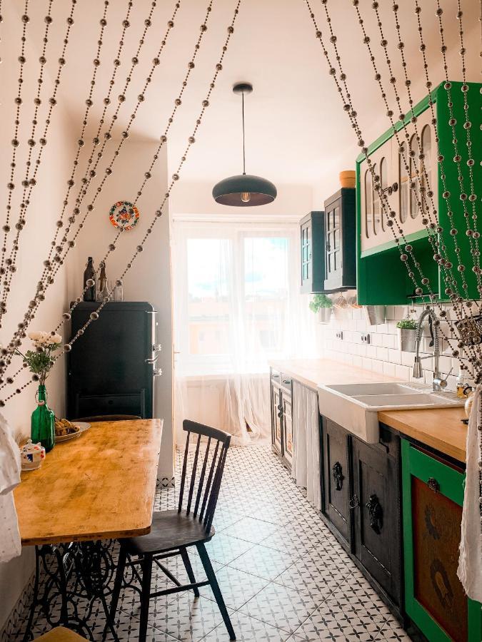 Kiki & Luky Family Apartment By Prague Castle Buitenkant foto