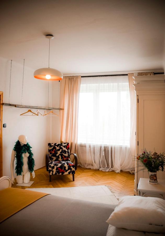 Kiki & Luky Family Apartment By Prague Castle Buitenkant foto